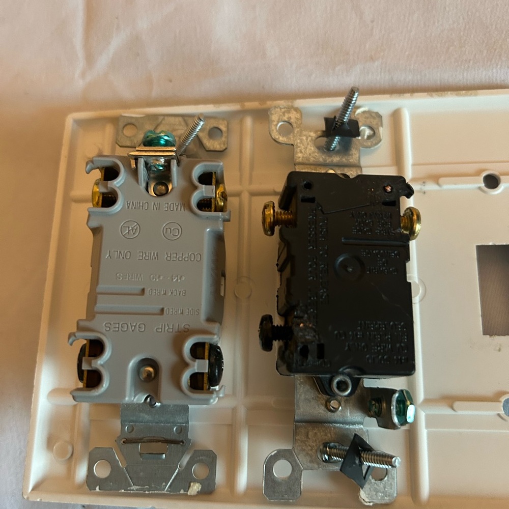 4 Way Switch - 3 Way Switch -Single Switch